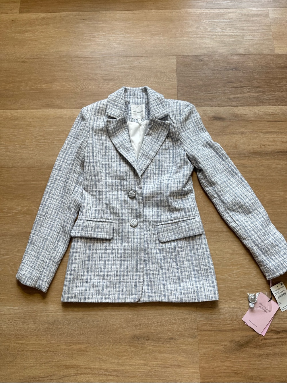 Avec Les Filles Light Gray Plaid Tailored Two-Button Blazer